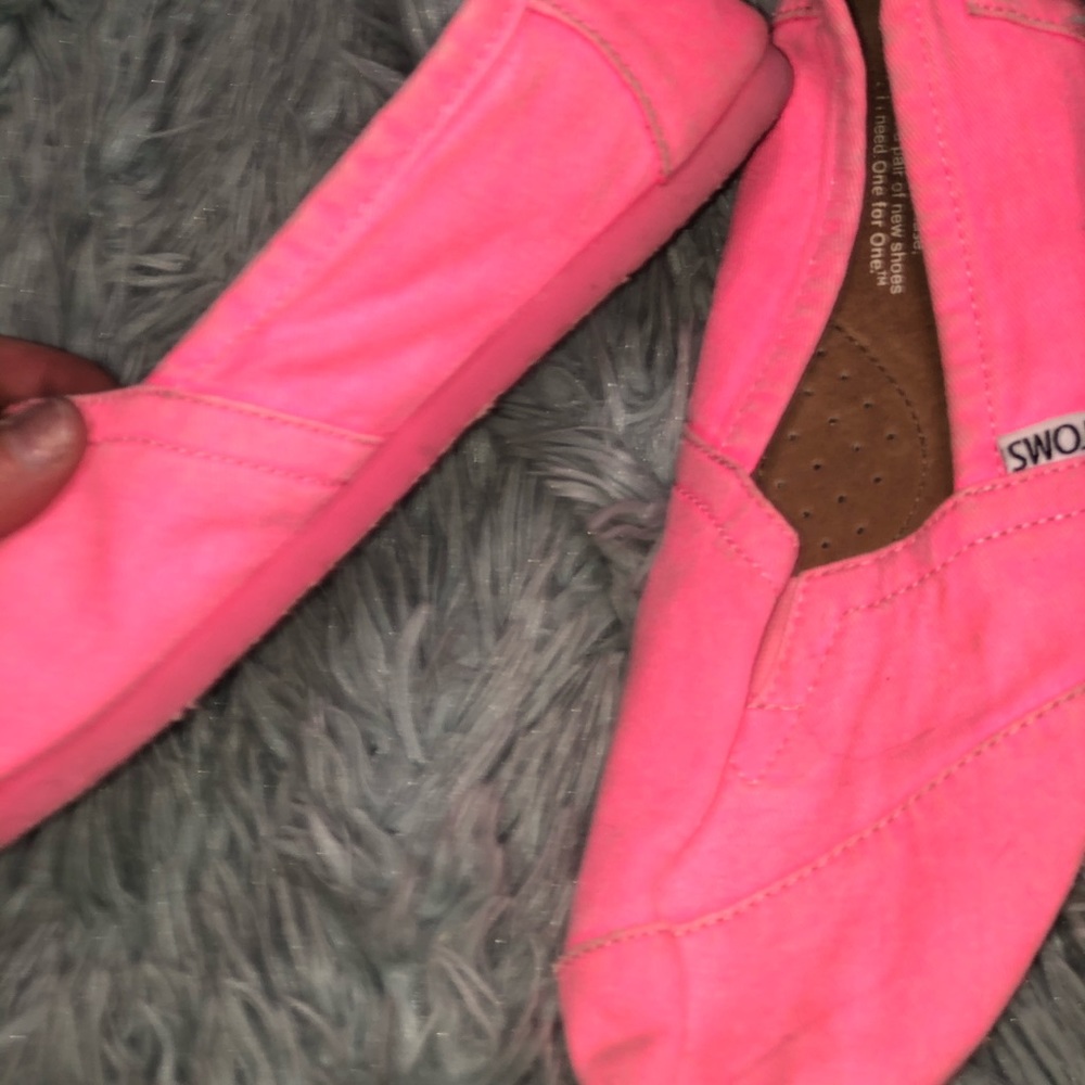 Hot pink toms
